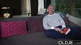 Pornovideos: Der glückliche Mann  ...