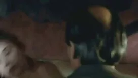 Pornovideos: Schönheit zeigt schw ...
