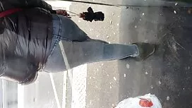 Pornovideos: Drei gesaugt von ein ...