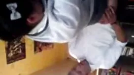 Pornovideos: Mädchen, Mädchen tan ...