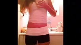 Pornovideos: Ashley verbringt Zei ...