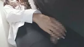 Pornovideos: Die Blondine öffnete ...