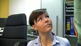 Pornovideos: Eine Person, die Sie ...