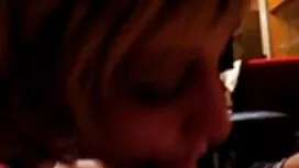 Pornovideos: Nettes Mädchen wird  ...