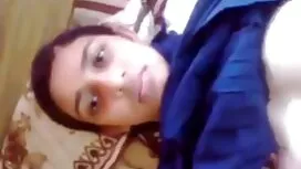 Pornovideos: Eine schöne Frau in  ...
