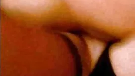 Pornovideos: Dünne Frauen zeigen  ...