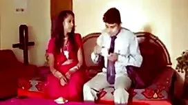 Pornovideos: Ein pornos schwimmba ...