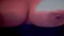 Pornovideos: Lesben schmollen mit ...