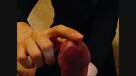 Pornovideos: Blonde Elsa von. gra ...